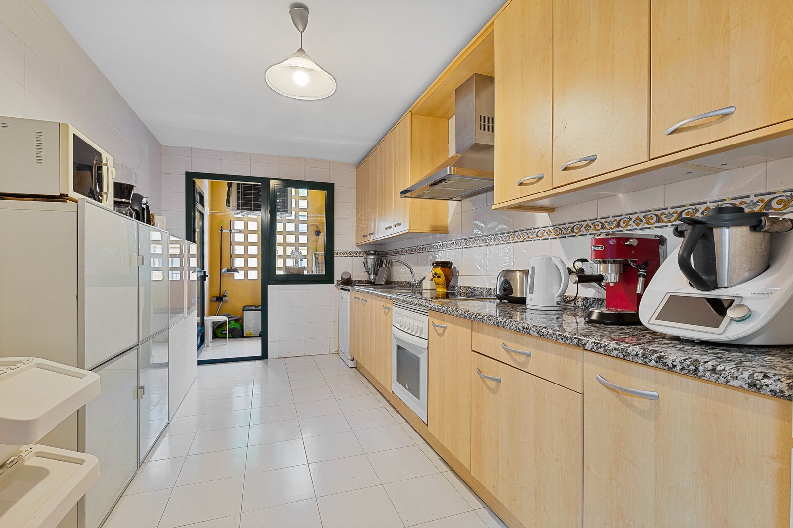 Cocina- Piso en San Pedro Alcantara, Nueva Alcantara