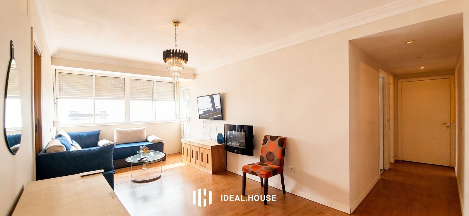 1. Piso en Estepona – salón luminoso 