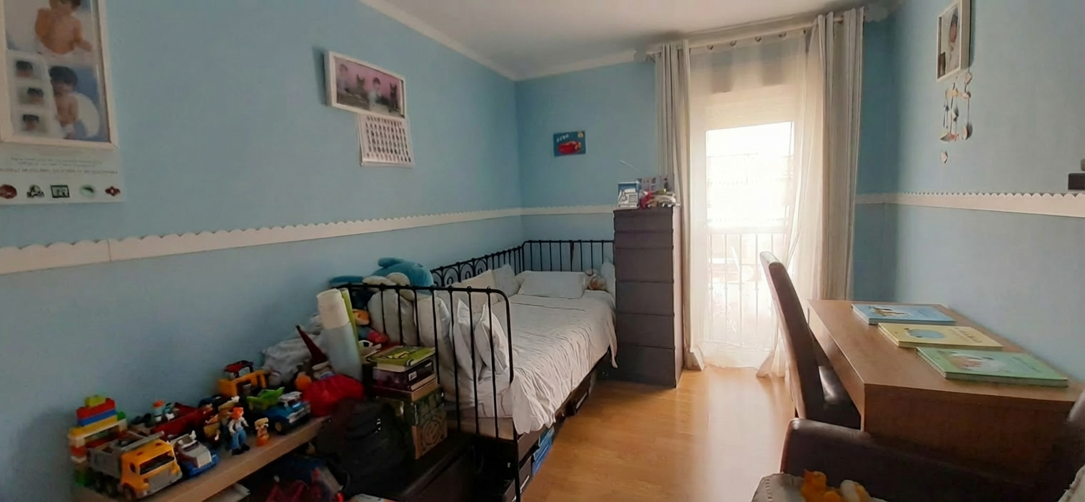 Segundo dormitorio-Piso en venta en Estepona, Arena Bea