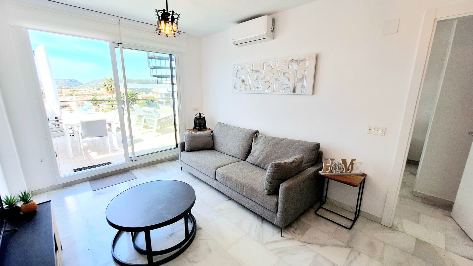 Salon-Atico en venta en Casares Costa