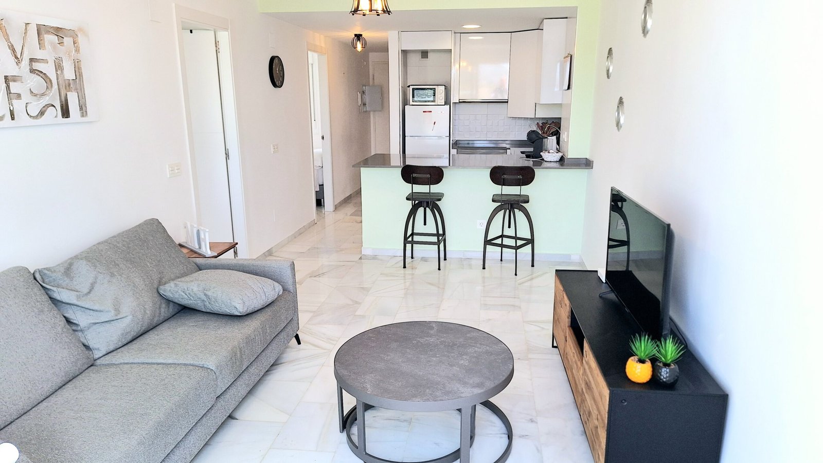 Salon: Atico en venta en Casares Costa
