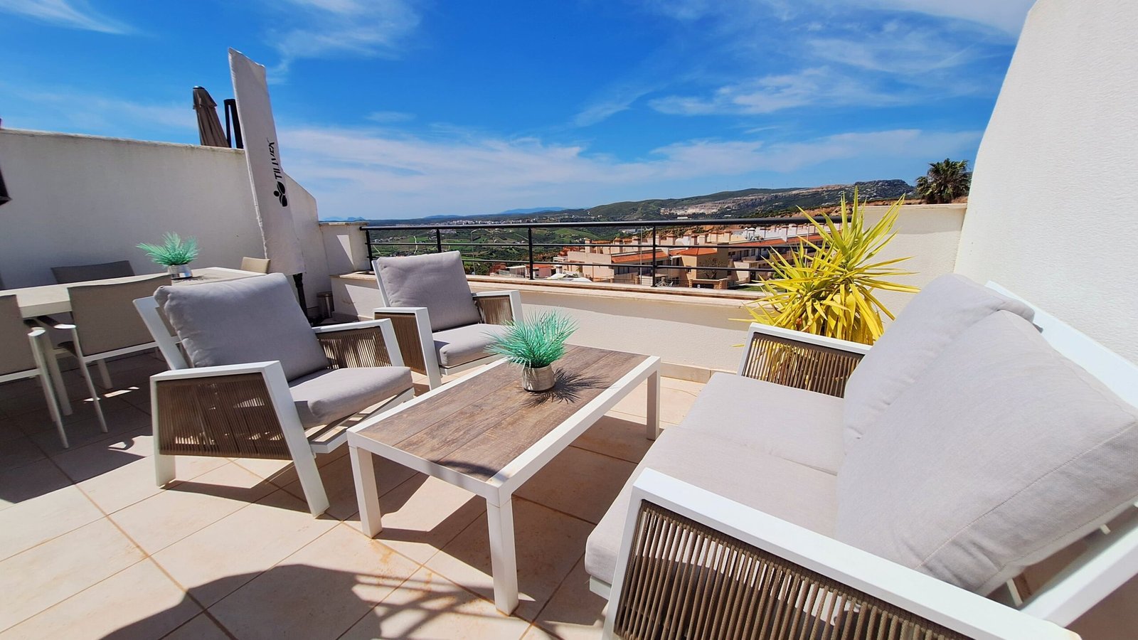 Terraza- Atico en venta en Casares Costa