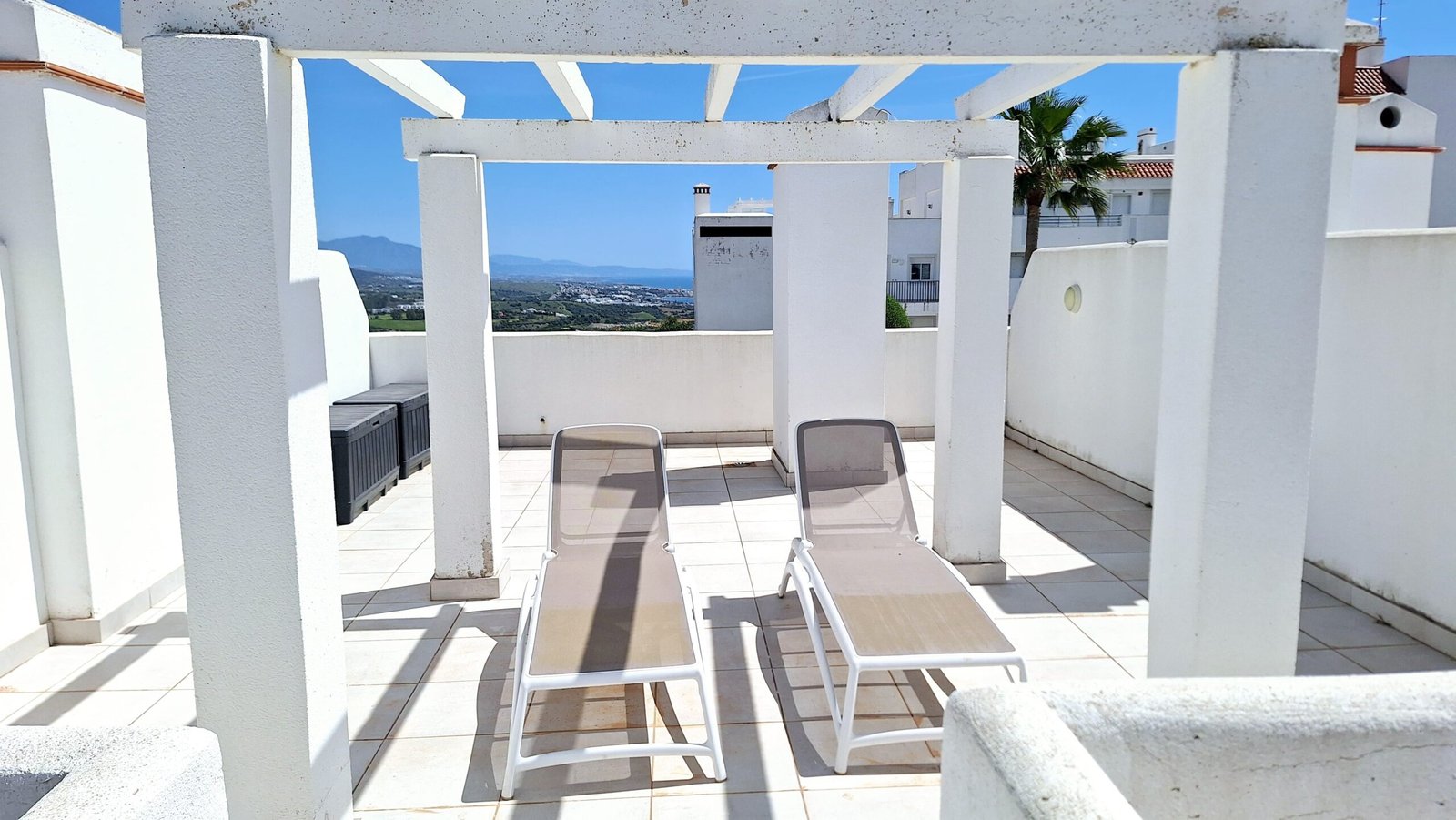 Azotea- Atico en venta en Casares Costa